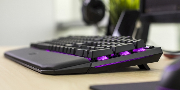 Masterkeys MK750: Cooler Masters teuerste Tastatur mit MX-RGB-Schaltern &amp; USB Typ C (11)