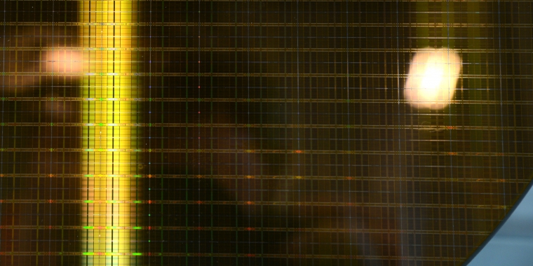 Micron: Massenproduktion von GDDR6-Chips mit bis zu 14 Gbps begonnen (4)