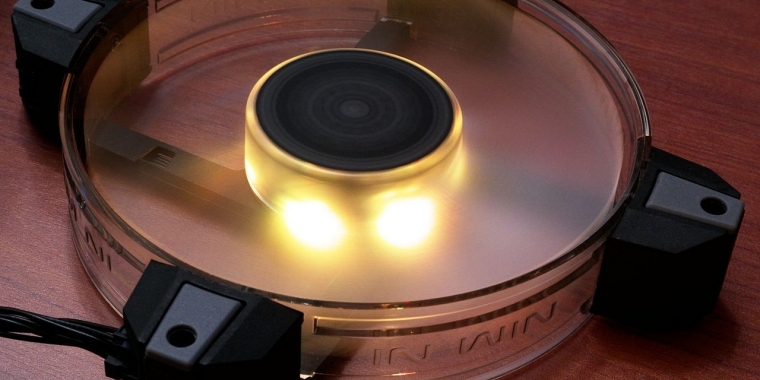 In Win Polaris RGB (16)
