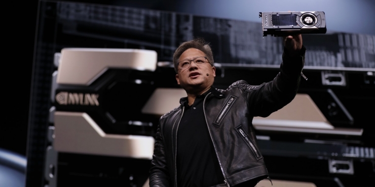 Statt Geforce 2018: Nvidia Quadro GV100 mit 32 GiByte HBM2 und Volta-GPU (5)