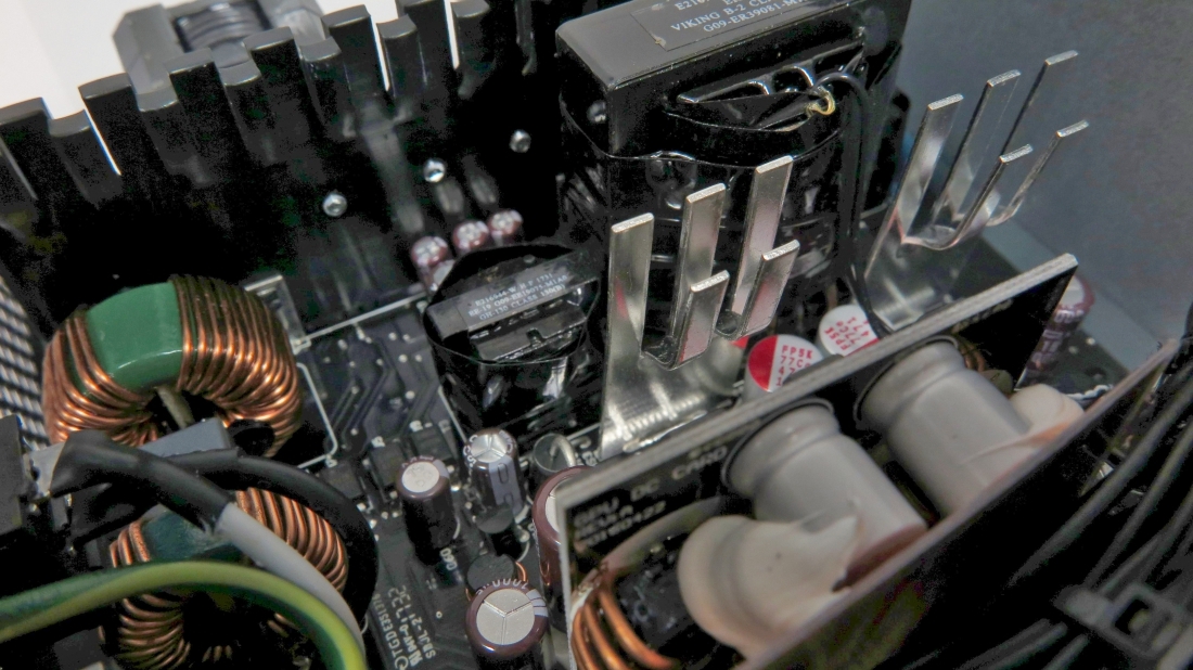 Antec vs Bitfenix: Netzteil-Goldduell in der 750-Watt-Klasse im Test