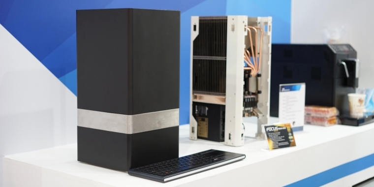 Monsterlabo The First: Gehäuse mit Passivkühlung für bis zu 200 Watt (7)