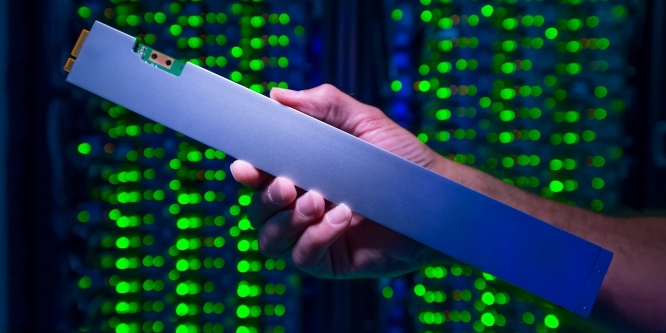 Intel SSD DC P4500: 32 Terabyte Kapazität im Ruler-Formfaktor