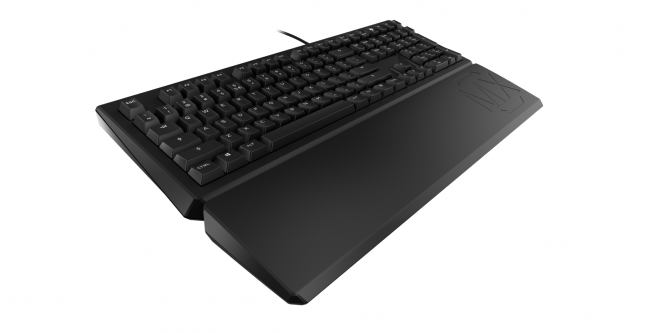 Cherry MX Board 1.0: Schlichte Tastatur mit großer Handballenauflage (3)