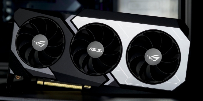 Asus ROG Geforce RTX 2080 Ti Matrix: AiO-Wasserkühlung im Triple-Slot-Design (8)