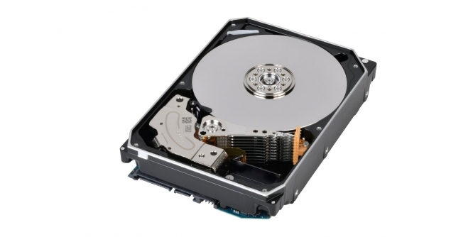 Toshiba hat neue 16-TByte-Festplatten angekündigt.