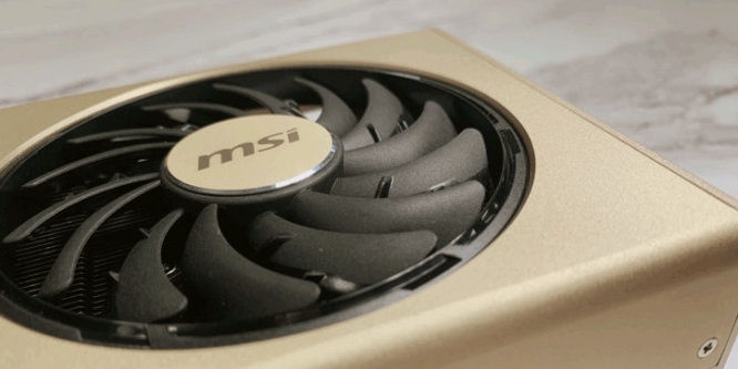 Radeon RX 5700 EVOKE OC: MSI zeigt neues Custom-Modell mit goldener Farbgebung