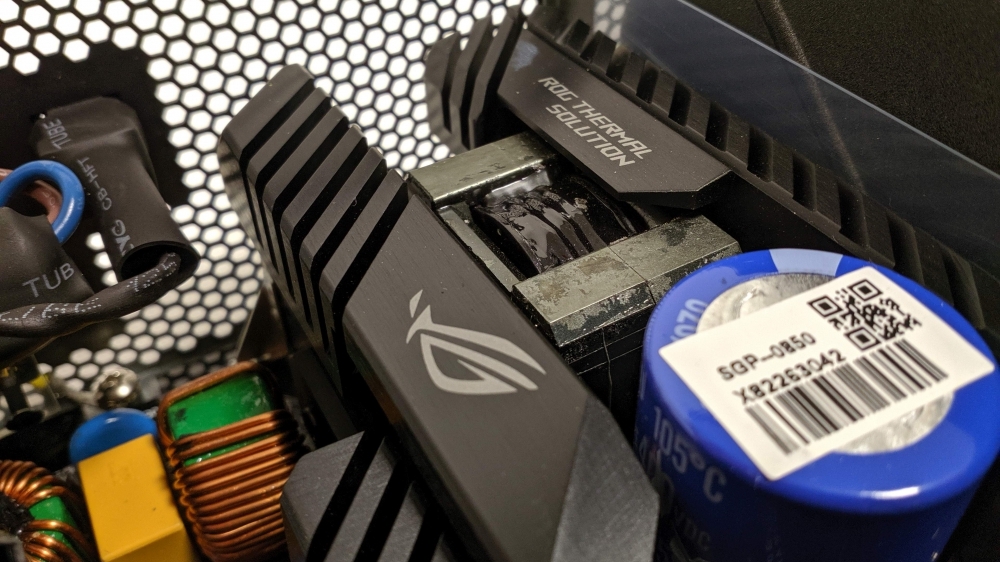 Asus Thor 850W im Test: Wenn ein Donnergott den Strom liefern muss