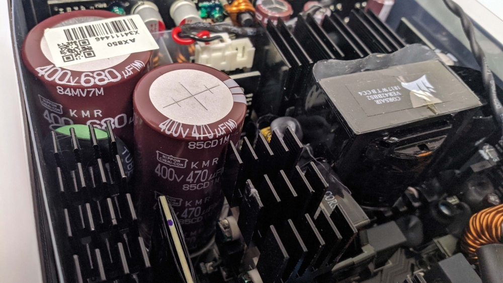 Corsair AX850 im Test: Altbekanntes in neuer Bestform