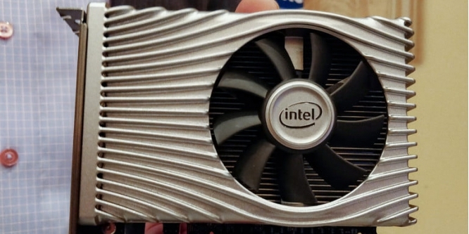 Intel Xe: Angeblich bis zu 4 Tiles, 4.096 Shader, HBM2E und 500 Watt TDP (3)