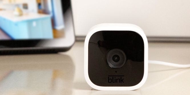 Blink Mini 02