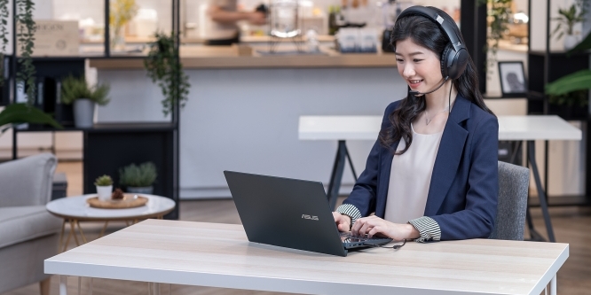 ASUS AI Noise Canceling Mic Adapter Scenario Work from Cafe