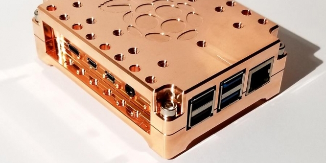 Solid Cooper Maker Block Case - Kupfergehäuse für den Raspberry Pi 4 &nbsp;
