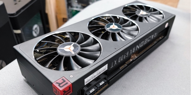 Lenovo Radeon RX 6900 XT Legion: Erinnert stark an Radeon VII (2)