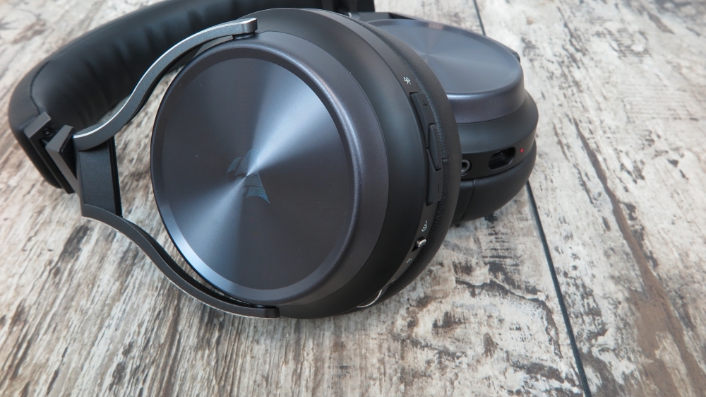 Corsair Virtuoso RGB Wireless XT im Einzeltest - Edles High-End-Funk-Headset mit Bluetooth-Support